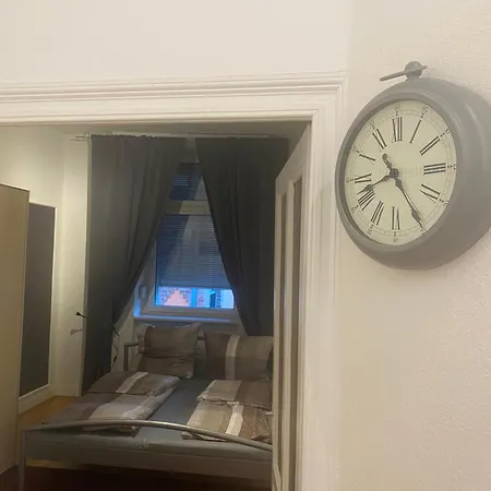 Gemuetlicher Altbau In Zentraler Lage Διαμέρισμα