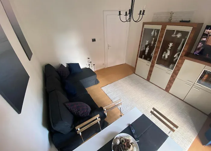 Gemuetlicher Altbau In Zentraler Lage